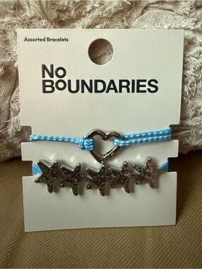 No Boundaries Women’s Blue Heart & Star Bracelet Set